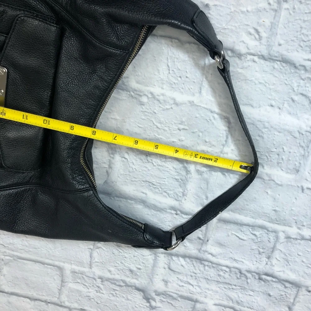 Michael Kors Leather Shoulder hobo bag Black One strap Silver Buckle clasp Lined
